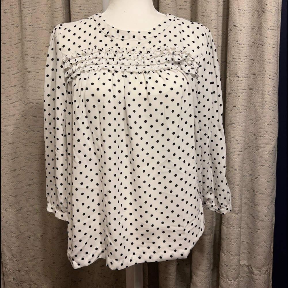 Fun polka dot Elle Blouse